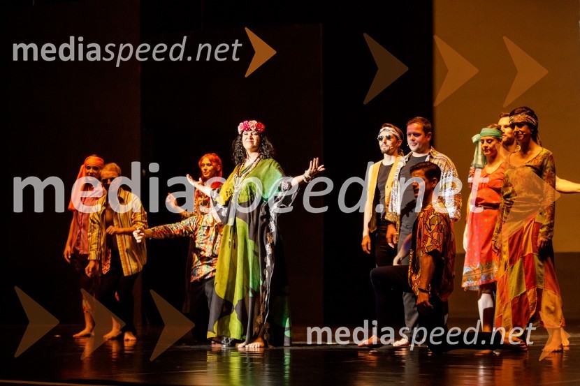  Tinkara Kovač, glasbenicaStoletje mjuzikla, premiera Gledališča Koper