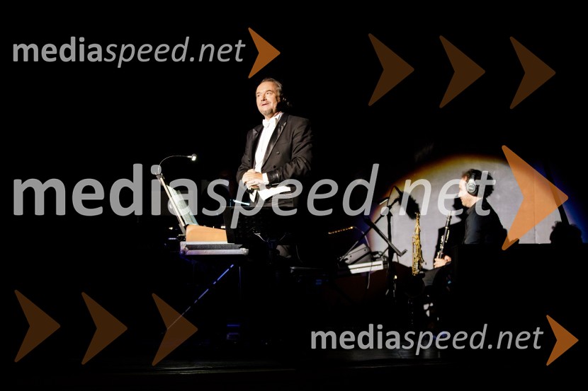  Patrik Greblo, dirigentStoletje mjuzikla, premiera Gledališča Koper