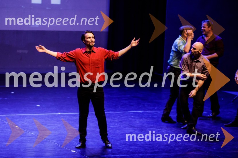 Stoletje mjuzikla, premiera Gledališča Koper