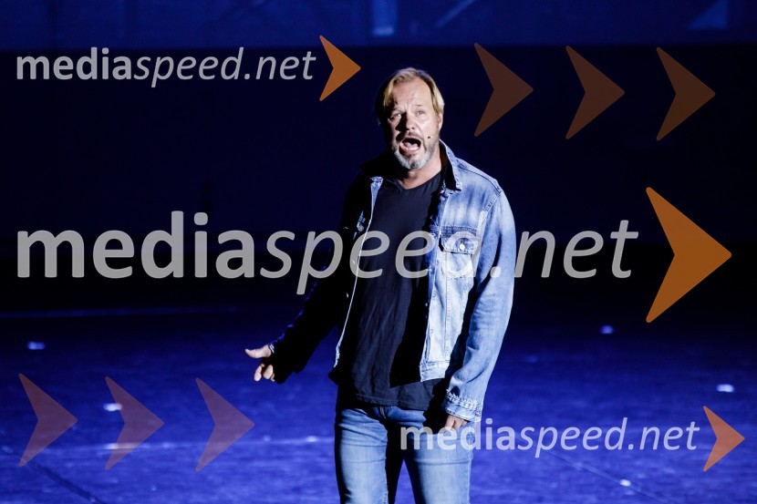  Petr GazdikStoletje mjuzikla, premiera Gledališča Koper