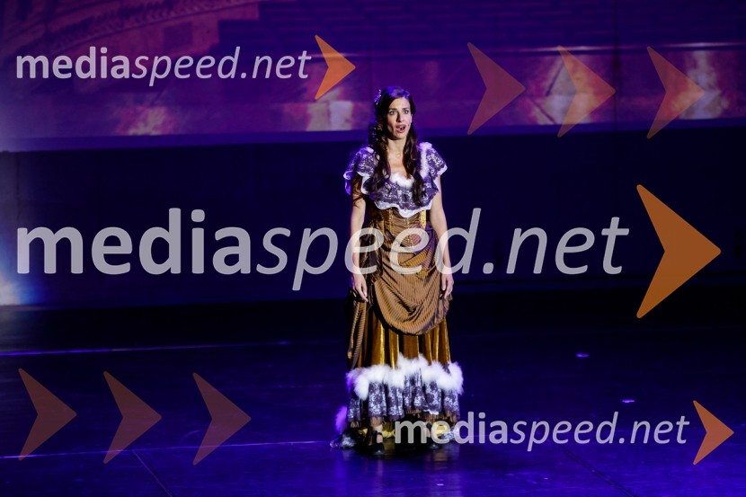  Lara Komar, igralkaStoletje mjuzikla, premiera Gledališča Koper