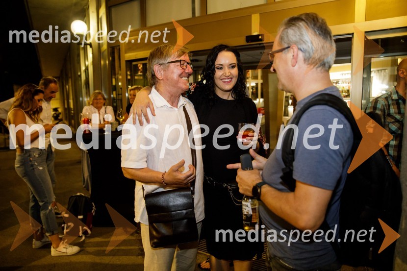  Slavko Ivančić, pevec;  Tinkara Kovač, glasbenicaStoletje mjuzikla, premiera Gledališča Koper