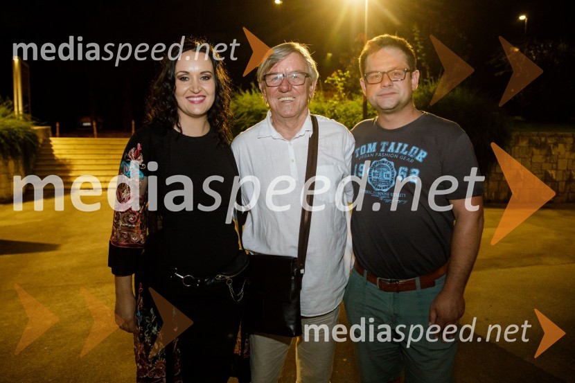  Tinkara Kovač, glasbenica;  Slavko Ivančić, pevec;  ... Stoletje mjuzikla, premiera Gledališča Koper