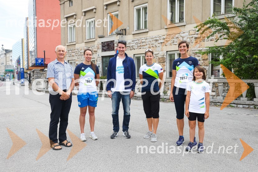  ... ;  Tjaša Vozel, plavalka;  ... ;  ... ;  Petra Robnik, smučarka;  ... Slovenska bakla v Kranju