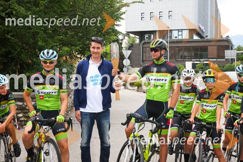 ... ;  Janez Černe, podžupan Mestne občine Kranj;  ... Slovenska bakla v Kranju