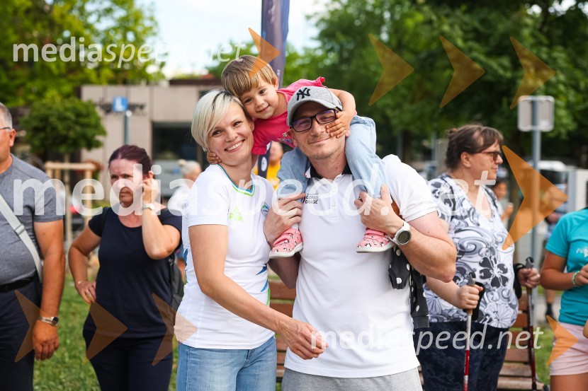  Urška  Žolnir Jugovar, judoistka;  ... ;  Matej Jugovar, nekdanji košarkarSlovenska bakla v Kranju