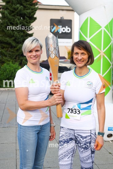  Urška  Žolnir Jugovar, judoistka;  Maja Benedičič, smučarska tekačicaSlovenska bakla v Kranju