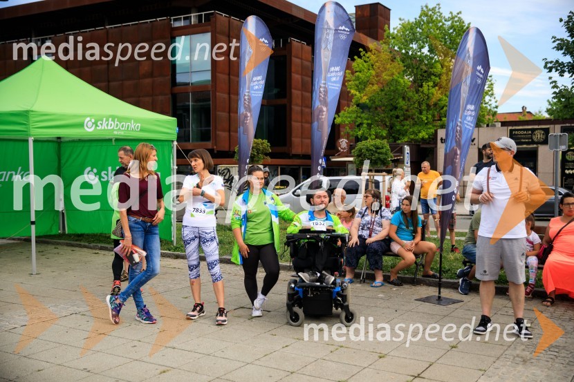  ... ;  Maja Benedičič, smučarska tekačica;  ... ;  Oliver Jangelov, parašportnik;  ... Slovenska bakla v Kranju