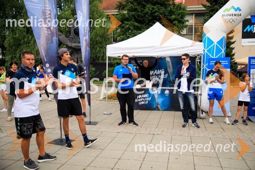  Marko Klančar, smučanje prostega sloga;  Jošt Klančar, smučar prostega sloga;  ... ;  Janez Černe, podžupan Mestne občine KranjSlovenska bakla v Kranju