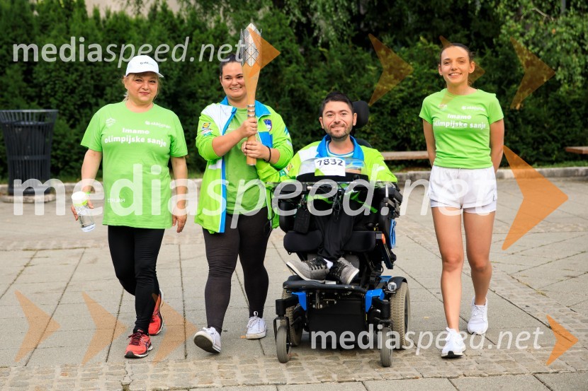  ... ;  ... ;  Oliver Jangelov, parašportnik;  ... Slovenska bakla v Kranju