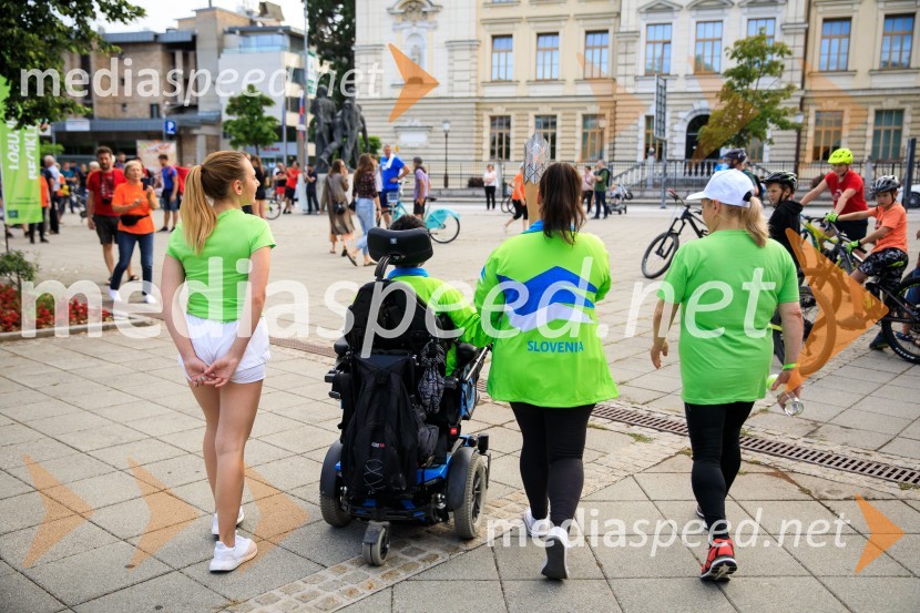  ... ;  Oliver Jangelov, parašportnik;  ... ;  ... Slovenska bakla v Kranju