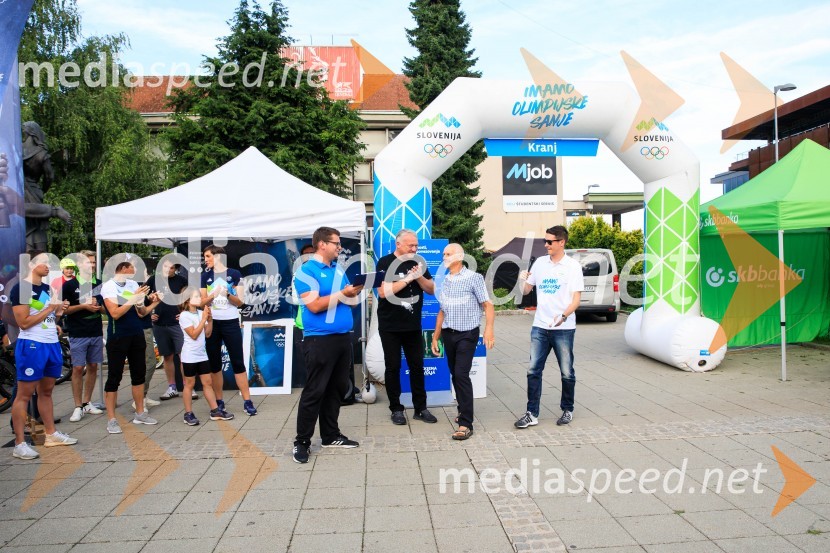  ... ;  ... ;  ... ;  Janez Černe, podžupan Mestne občine KranjSlovenska bakla v Kranju