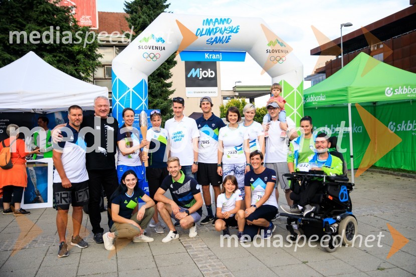  Marko Klančar, smučanje prostega sloga;  ... ;  Tjaša Vozel, plavalka;  ... ;  Vesna  Fabjan, smučarska tekačica;  ... ;  Janez Černe, podžupan Mestne občine Kranj;  Jošt Klančar, smučar prostega sloga;  ... ;  Maja Benedičič, smučarska tekačica;  Urška  Žolnir Jugovar, judoistka;  Petra Robnik, smučarka;  Matej Jugovar, nekdanji košarkar;  ... ;  ... ;  Oliver Jangelov, parašportnikSlovenska bakla v Kranju