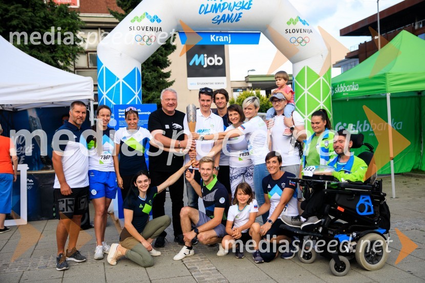  Marko Klančar, smučanje prostega sloga;  Tjaša Vozel, plavalka;  Vesna  Fabjan, smučarska tekačica;  ... ;  ... ;  ... ;  Janez Černe, podžupan Mestne občine Kranj;  Jošt Klančar, smučar prostega sloga;  Maja Benedičič, smučarska tekačica;  ... ;  Urška  Žolnir Jugovar, judoistka;  Petra Robnik, smučarka;  Matej Jugovar, nekdanji košarkar;  ... ;  ... ;  Oliver Jangelov, parašportnikSlovenska bakla v Kranju