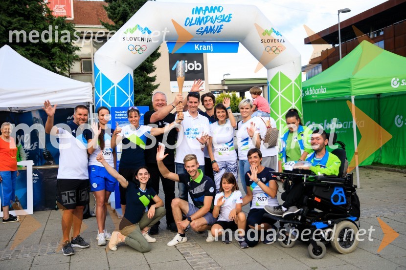  Marko Klančar, smučanje prostega sloga;  Tjaša Vozel, plavalka;  Vesna  Fabjan, smučarska tekačica;  ... ;  ... ;  ... ;  Janez Černe, podžupan Mestne občine Kranj;  Jošt Klančar, smučar prostega sloga;  Maja Benedičič, smučarska tekačica;  ... ;  Urška  Žolnir Jugovar, judoistka;  Petra Robnik, smučarka;  ... ;  ... ;  Oliver Jangelov, parašportnikSlovenska bakla v Kranju