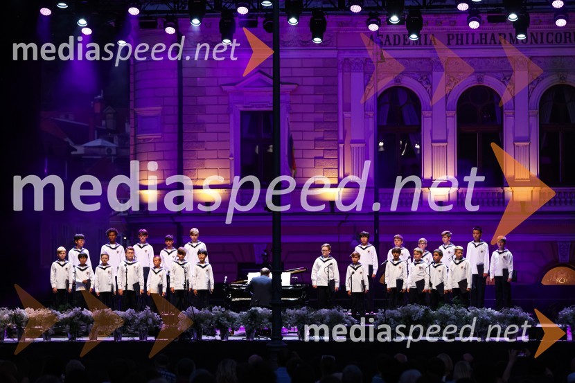 Zbor dunajskih dečkovSen kresne noči, Zbor dunajskih dečkov v okviru 69. Ljubljana Festivala