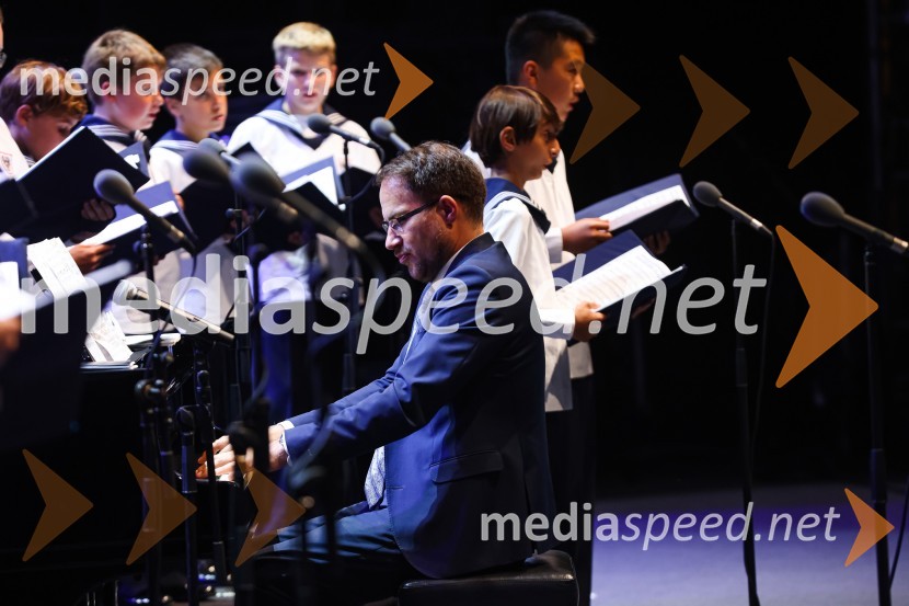 Zbor dunajskih dečkovSen kresne noči, Zbor dunajskih dečkov v okviru 69. Ljubljana Festivala