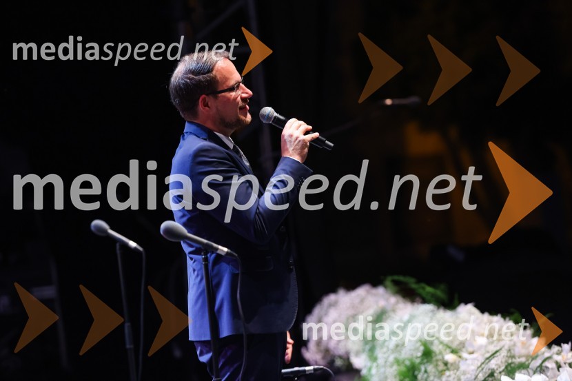  Oliver Stech, zborovodjaSen kresne noči, Zbor dunajskih dečkov v okviru 69. Ljubljana Festivala