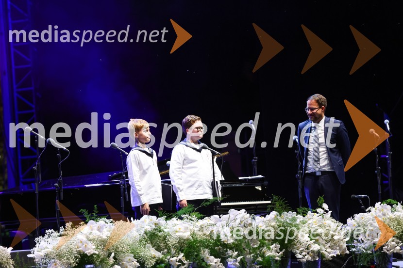 Zbor dunajskih dečkovSen kresne noči, Zbor dunajskih dečkov v okviru 69. Ljubljana Festivala