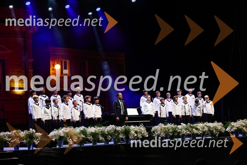 Zbor dunajskih dečkovSen kresne noči, Zbor dunajskih dečkov v okviru 69. Ljubljana Festivala