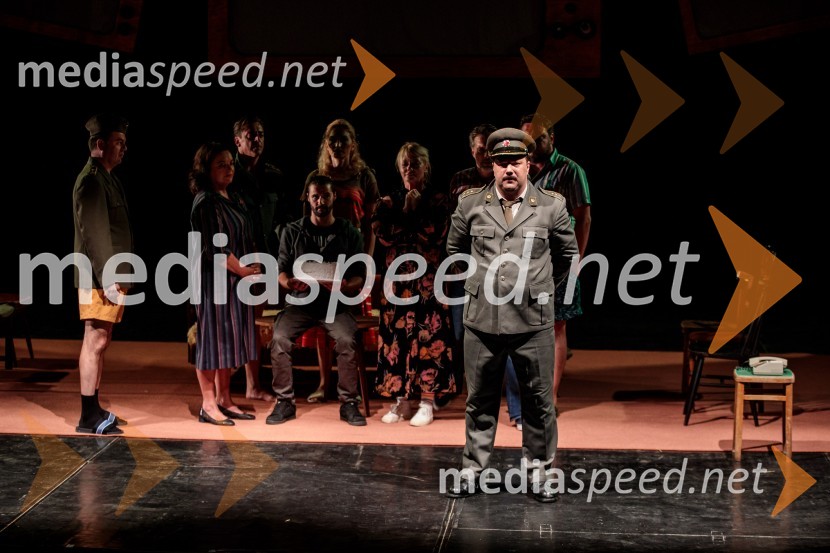  Boris Šavija, igralecJugoslavija, moja dežela, krstna uprizoritev drame