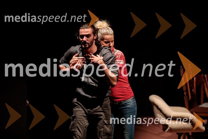  Blaž Popovski, igralec;  Tjaša Hrovat, igralkaJugoslavija, moja dežela, krstna uprizoritev drame