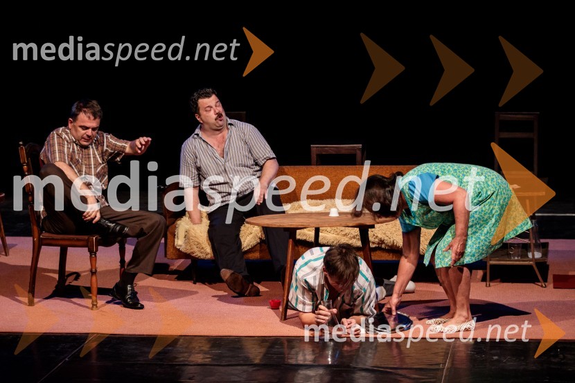  Aleksandar Stojković, igralec;  Boris Šavija, igralec;  ... ;  Mojca Partljič, igralkaJugoslavija, moja dežela, krstna uprizoritev drame