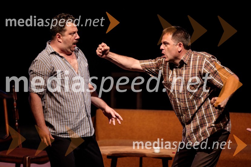  Boris Šavija, igralec;  Aleksandar Stojković, igralecJugoslavija, moja dežela, krstna uprizoritev drame