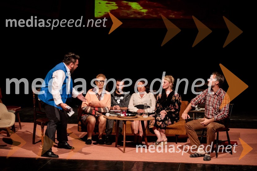  Dean Batoz, igralec;  Mirela Predojević, igralka;  Blaž Popovski, igralec;  Mojca Partljič, igralka;  Miljka Brđanin, igralka;  Željko Erkić, igralecJugoslavija, moja dežela, krstna uprizoritev drame