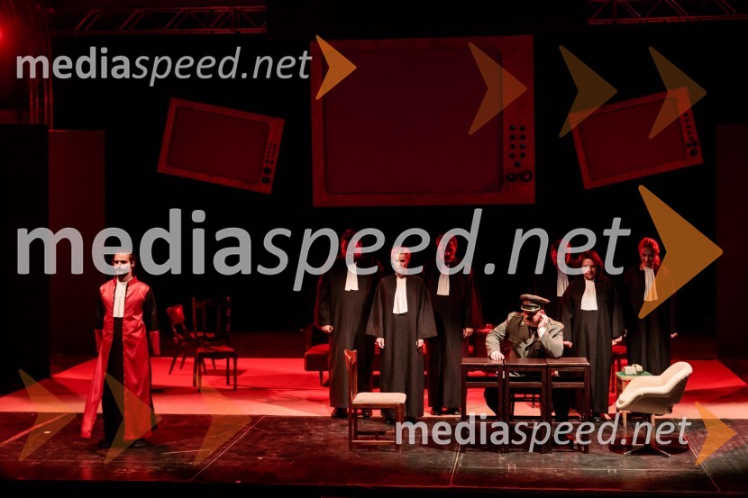  Blaž Popovski, igralec;  Boris Šavija, igralecJugoslavija, moja dežela, krstna uprizoritev drame