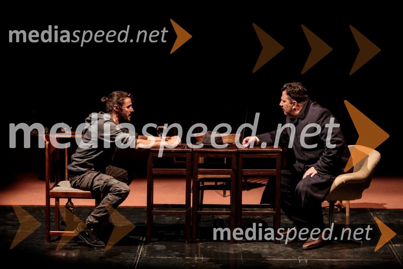  Blaž Popovski, igralec;  Boris Šavija, igralecJugoslavija, moja dežela, krstna uprizoritev drame