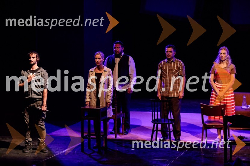  Blaž Popovski, igralec;  Tjaša Hrovat, igralka;  Dean Batoz, igralec;  Aleksandar Stojković, igralec;  Mirela Predojević, igralkaJugoslavija, moja dežela, krstna uprizoritev drame