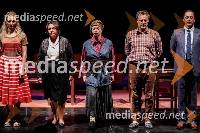  Mirela Predojević, igralka;  Mojca Partljič, igralka;  Miljka Brđanin, igralka;  Željko Erkić, igralec;  Igor Štamulak, igralecJugoslavija, moja dežela, krstna uprizoritev drame