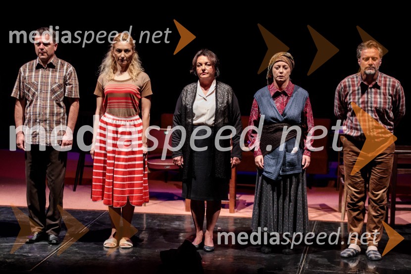  Aleksandar Stojković, igralec;  Mirela Predojević, igralka;  Mojca Partljič, igralka;  Miljka Brđanin, igralka;  Željko Erkić, igralecJugoslavija, moja dežela, krstna uprizoritev drame