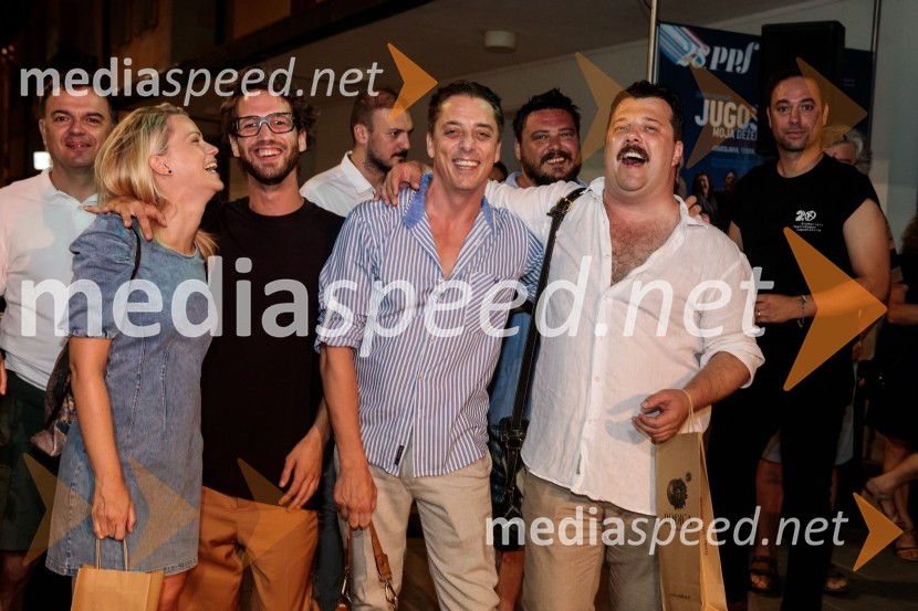  Tjaša Hrovat, igralka;  ... ;  Igor Štamulak, igralec;  Boris Šavija, igralecJugoslavija, moja dežela, krstna uprizoritev drame