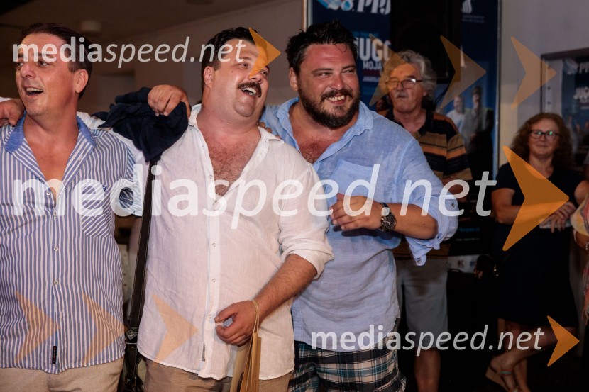  Igor Štamulak, igralec;  Boris Šavija, igralec;  Dean Batoz, igralecJugoslavija, moja dežela, krstna uprizoritev drame