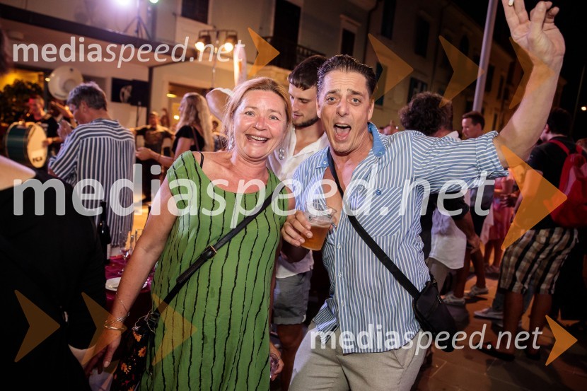  ... ;  Igor Štamulak, igralecJugoslavija, moja dežela, krstna uprizoritev drame