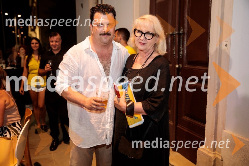  Boris Šavija, igralec;  ... Jugoslavija, moja dežela, krstna uprizoritev drame