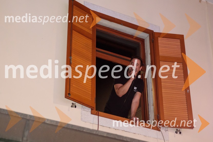 Jugoslavija, moja dežela, krstna uprizoritev drame