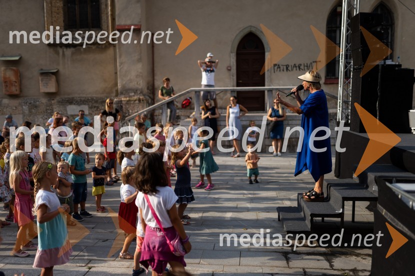  Romana  Krajnčan, pevkaKranfest 2021, sobota