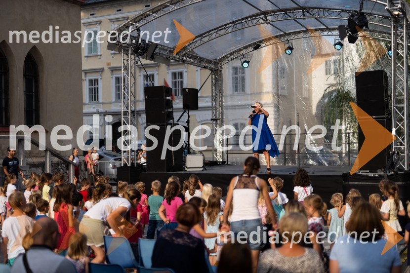  Romana  Krajnčan, pevkaKranfest 2021, sobota