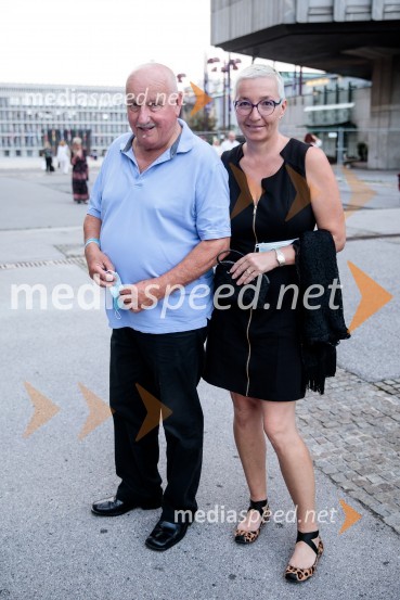 Aleksander Lucu-Luc, novinar;  Alenka Žavbi, fotografinjaAnna Netrebko in Yusif Eyvazov, nastop v okviru 69. Ljubljana Festivala