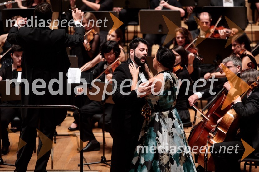  Jusif Ejvazov, tenor;  Anna Netrebko, sopranistkaAnna Netrebko in Yusif Eyvazov, nastop v okviru 69. Ljubljana Festivala