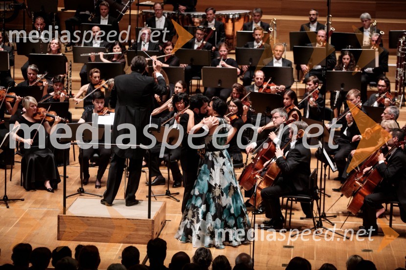  Jusif Ejvazov, tenor;  Anna Netrebko, sopranistkaAnna Netrebko in Yusif Eyvazov, nastop v okviru 69. Ljubljana Festivala