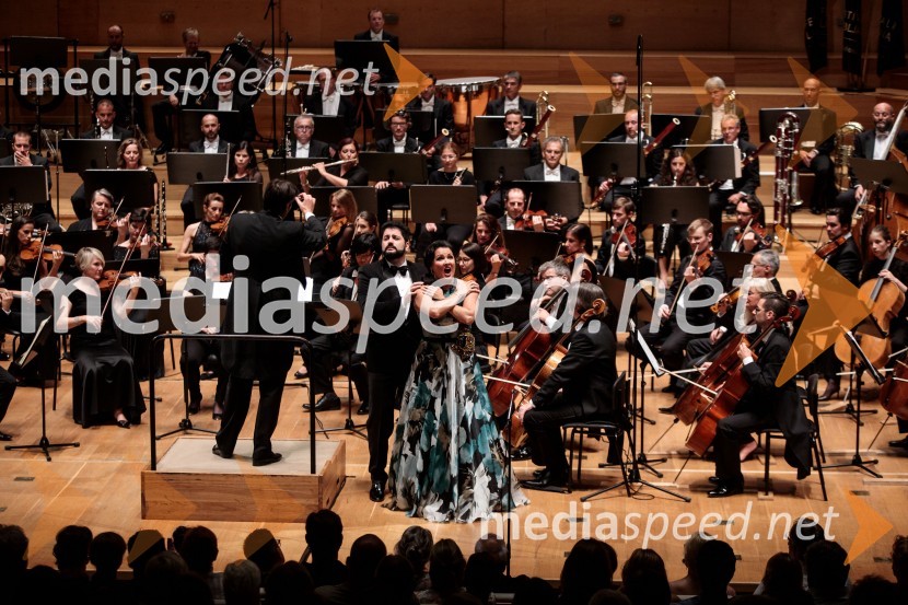  Jusif Ejvazov, tenor;  Anna Netrebko, sopranistkaAnna Netrebko in Yusif Eyvazov, nastop v okviru 69. Ljubljana Festivala