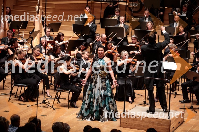  Anna Netrebko, sopranistkaAnna Netrebko in Yusif Eyvazov, nastop v okviru 69. Ljubljana Festivala