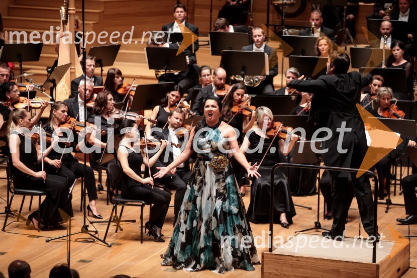  Anna Netrebko, sopranistkaAnna Netrebko in Yusif Eyvazov, nastop v okviru 69. Ljubljana Festivala