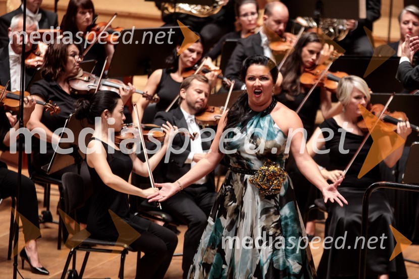  Anna Netrebko, sopranistkaAnna Netrebko in Yusif Eyvazov, nastop v okviru 69. Ljubljana Festivala