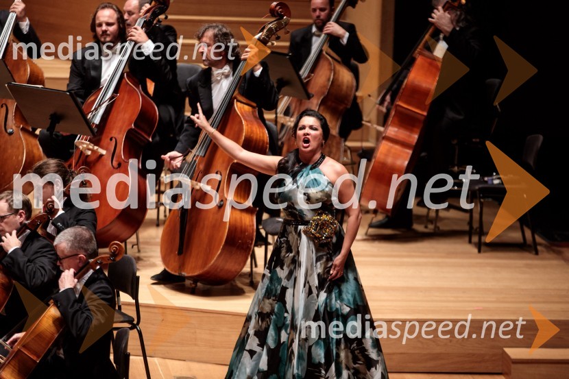  Anna Netrebko, sopranistkaAnna Netrebko in Yusif Eyvazov, nastop v okviru 69. Ljubljana Festivala