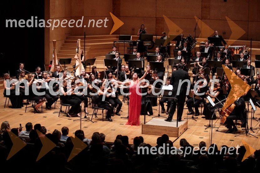  Anna Netrebko, sopranistkaAnna Netrebko in Yusif Eyvazov, nastop v okviru 69. Ljubljana Festivala